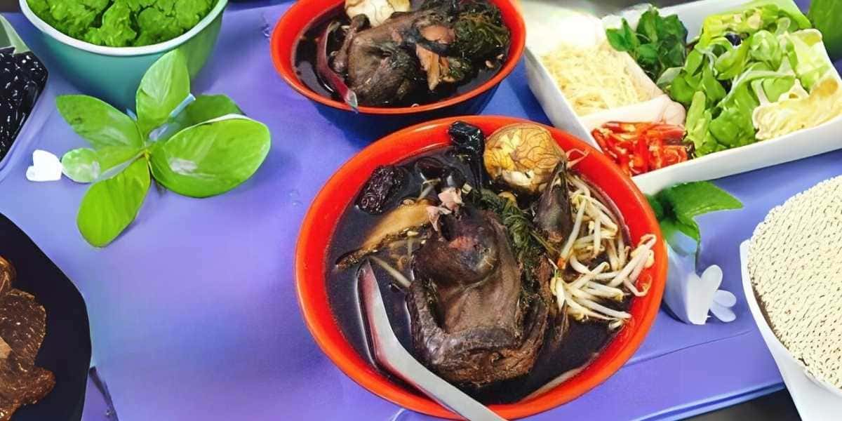 Mì gà tần thơm nức, đặm vị